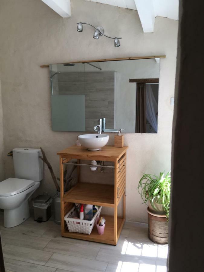 Seb&Laeti Guesthouse Saint-Laurent-dʼAigouze Kültér fotó
